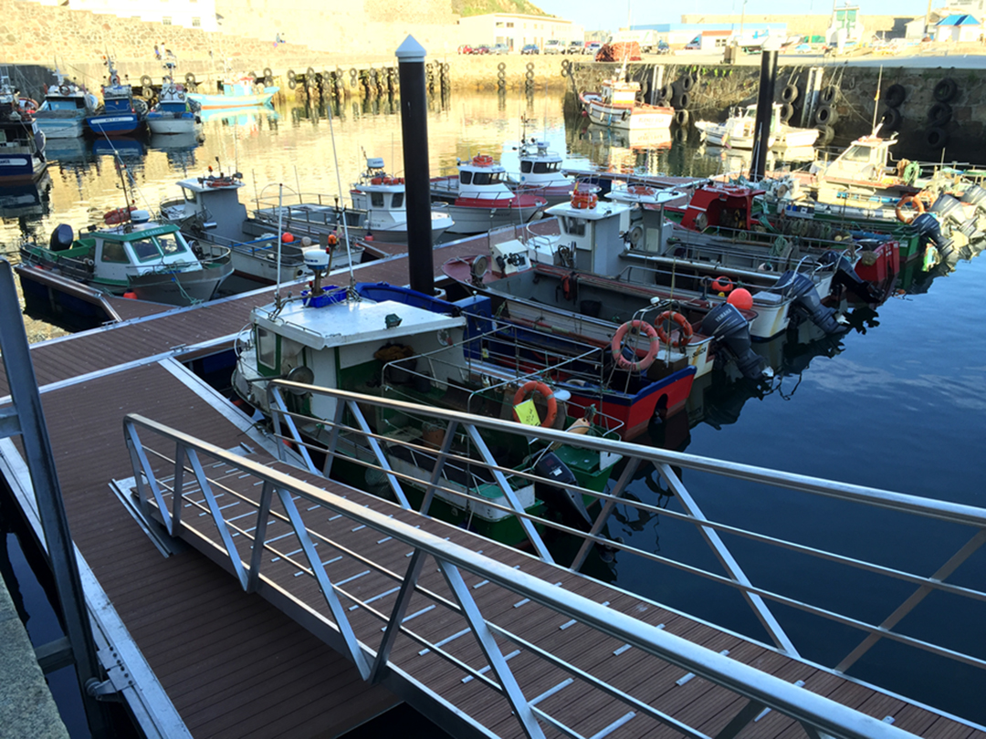 Pantaláns para embarcións menores